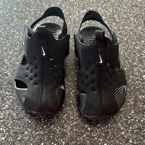 Nike Black Toddler Sport Sandals with Vent Holes
